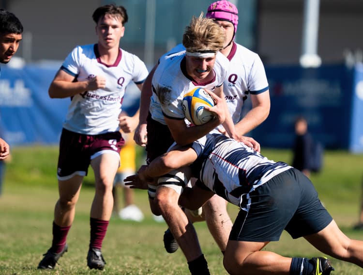 Determination...Queensland 2 on a roll during a big win over Victoria. Photo: Neha Kumar