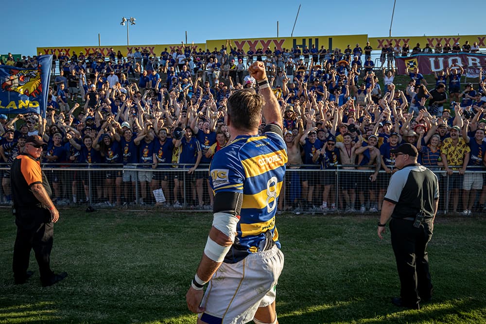 Ben Mowen sends the Easts supporters on XXXX Hill in raptures after the 2020 Grand Final win